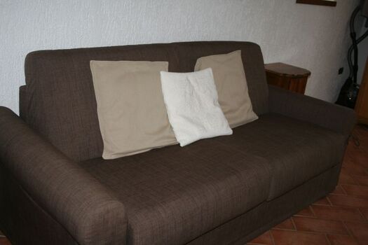 UG Sofa