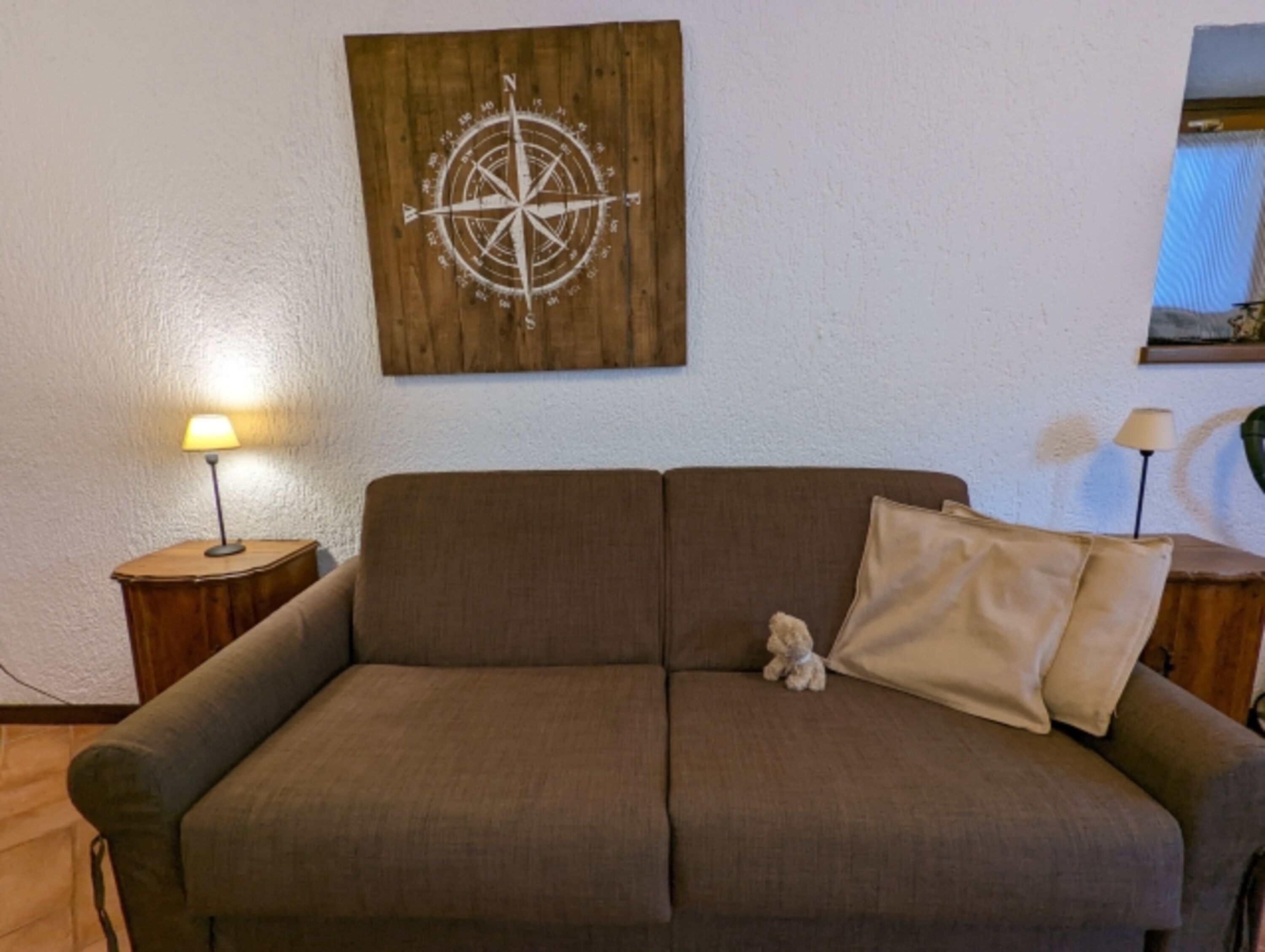 UG Sofa