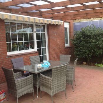 überdachte Terrasse mit Heizstrahler