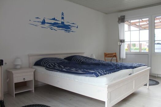 Schlafzimmer 1