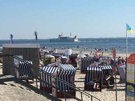 Gerne leihen wir Ihnen Strandspielzeug aus.