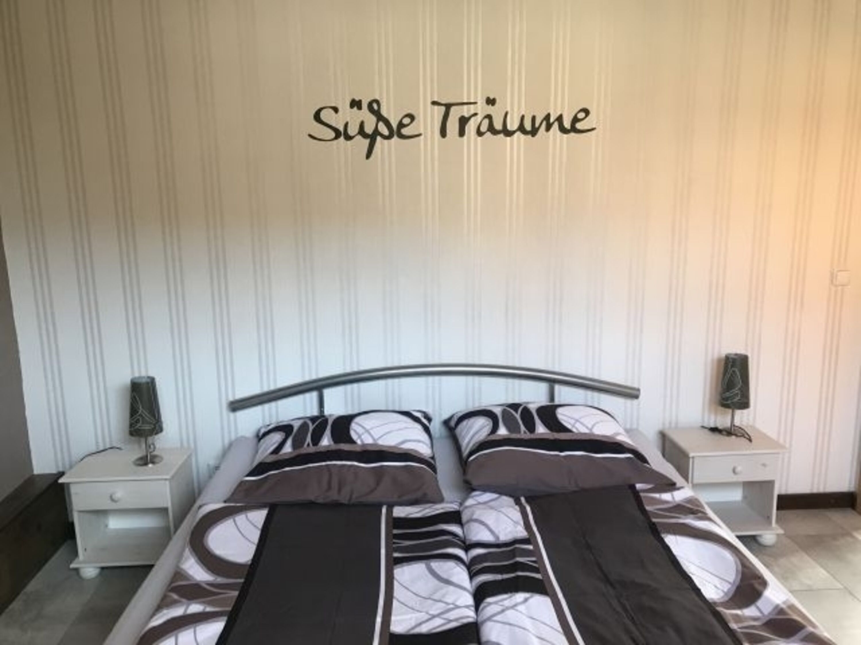 Schlafzimmer Bild 2
