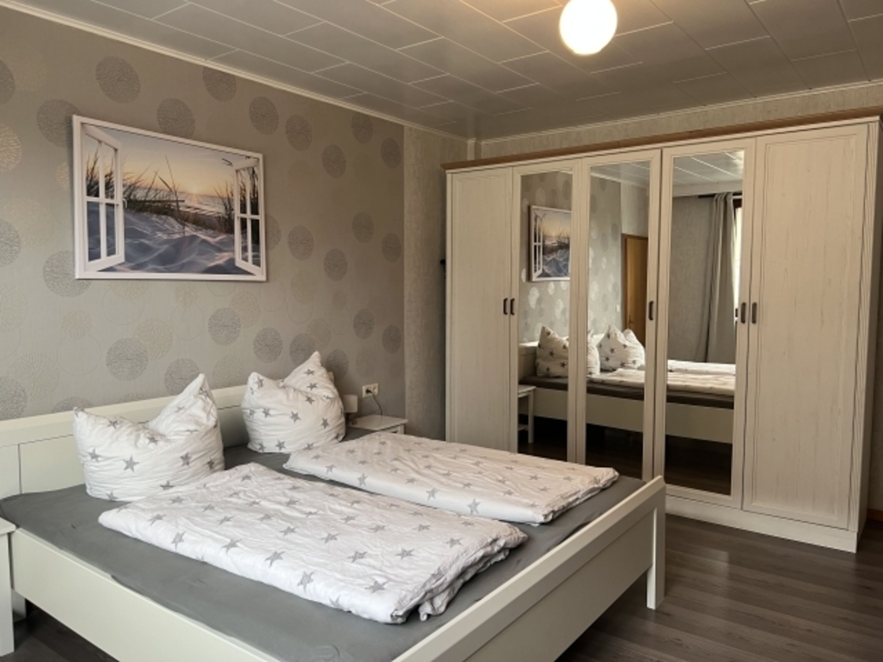 Schlafzimmer 2