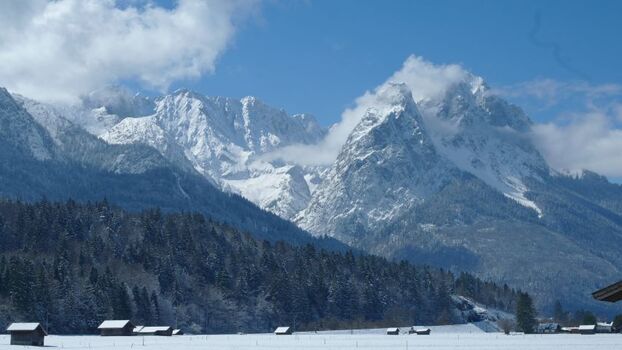 Blick zum Wettersteinmassiv