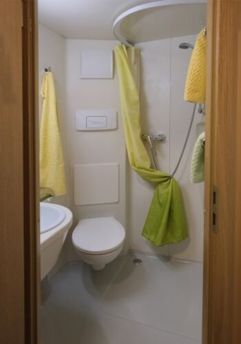 Dusche WC  Ferienwohnung Sesvenna