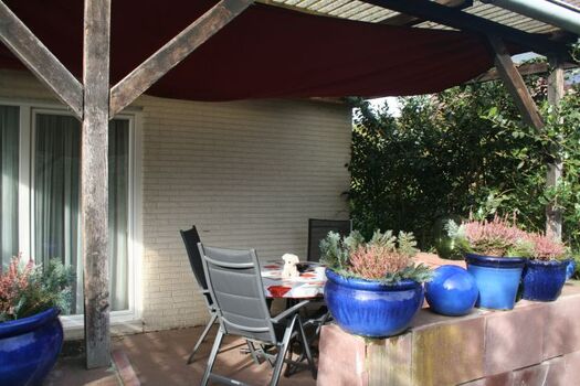 überdachte Terrasse