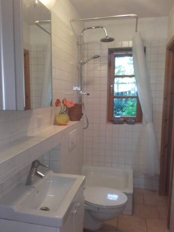 eines von 2 Duschbädern