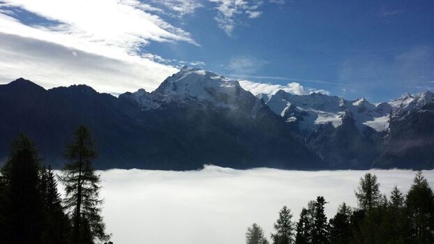 König Ortler (3905 m) im Wolkenmeer