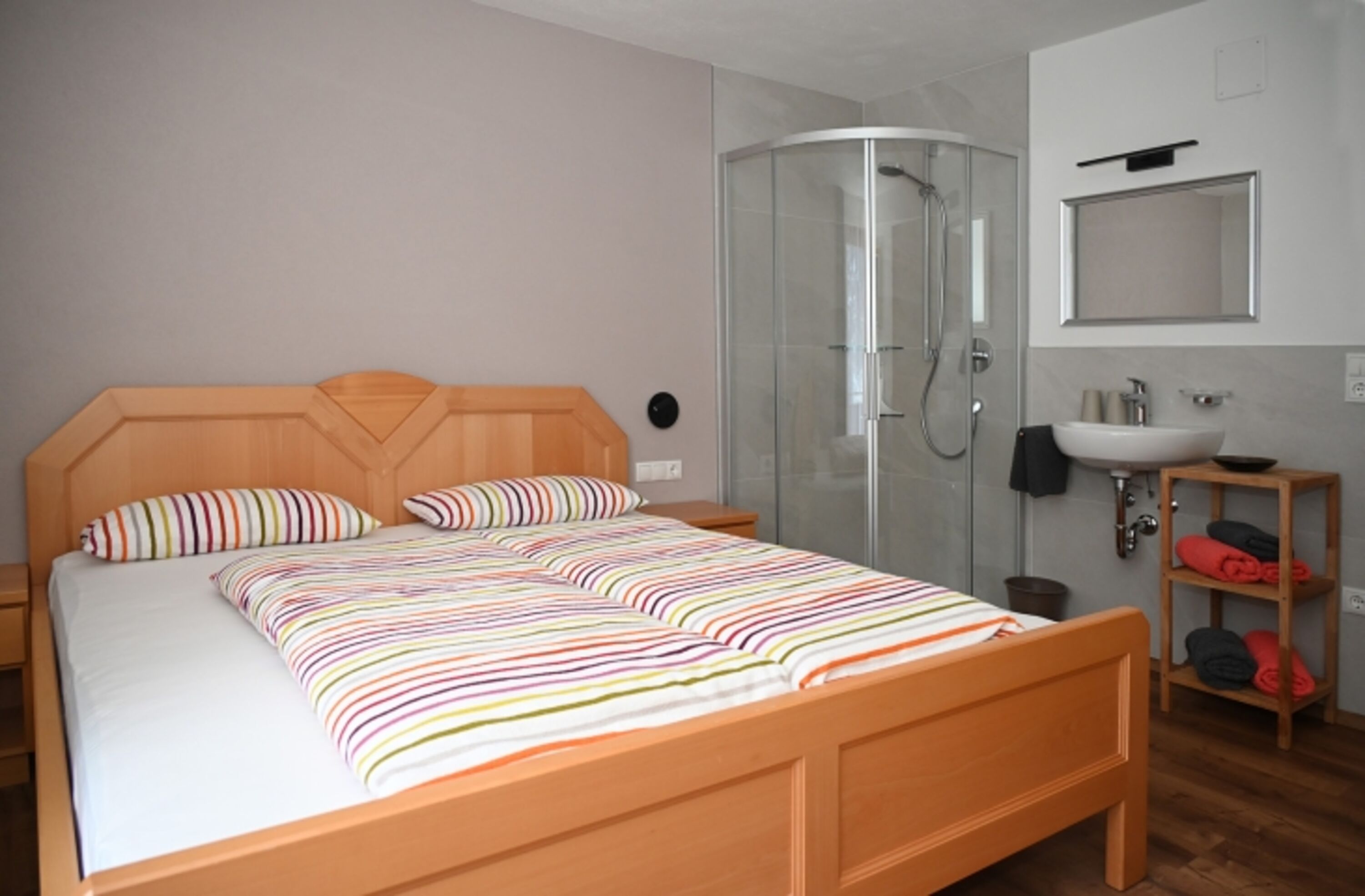 Schlafzimmer 1 Ferienwohnung Ortler
