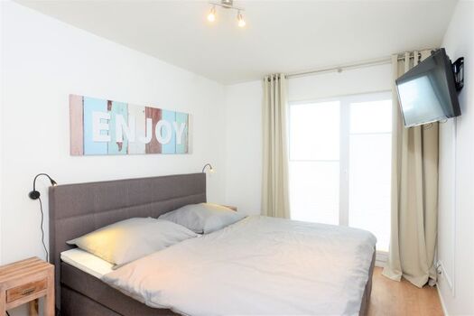 unser bequemes Boxspringbett (Doppelbett)