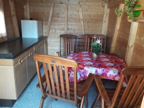 Gartenhütte innen