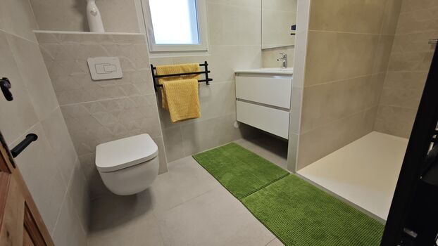 Das neue Duschbad mit ebenerdiger Dusche