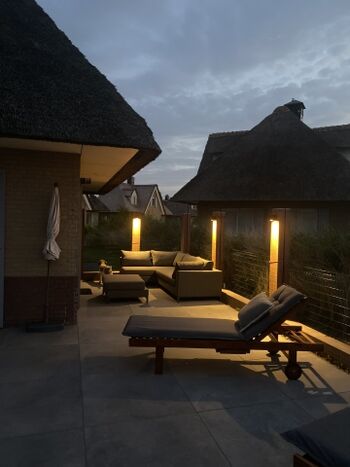 Terrasse Abends beleuchtet