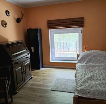 Kleines Schlafzimmer oben