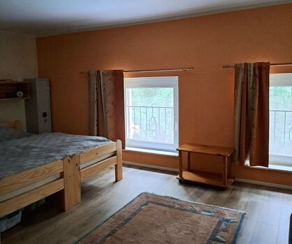 Großes Schlafzimmer oben