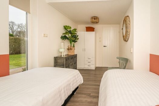 Schlafzimmer 2 mit 2 Luxus Einzelbetten