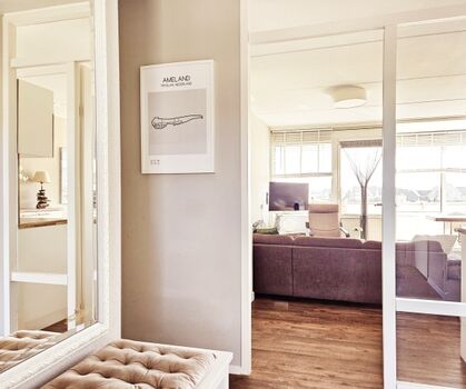 Bllick aus em Flur ins Wohnzimmer