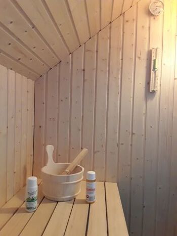 Die Sauna befindet sich im Obergeschoss