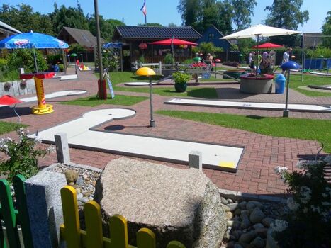 Minigolf in 500m Enfernung