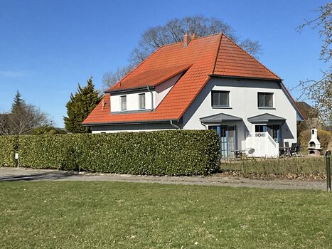Ferienhaus Boddenliebe  2- 6 Pers. plus Kinderbett mit Sauna ...
