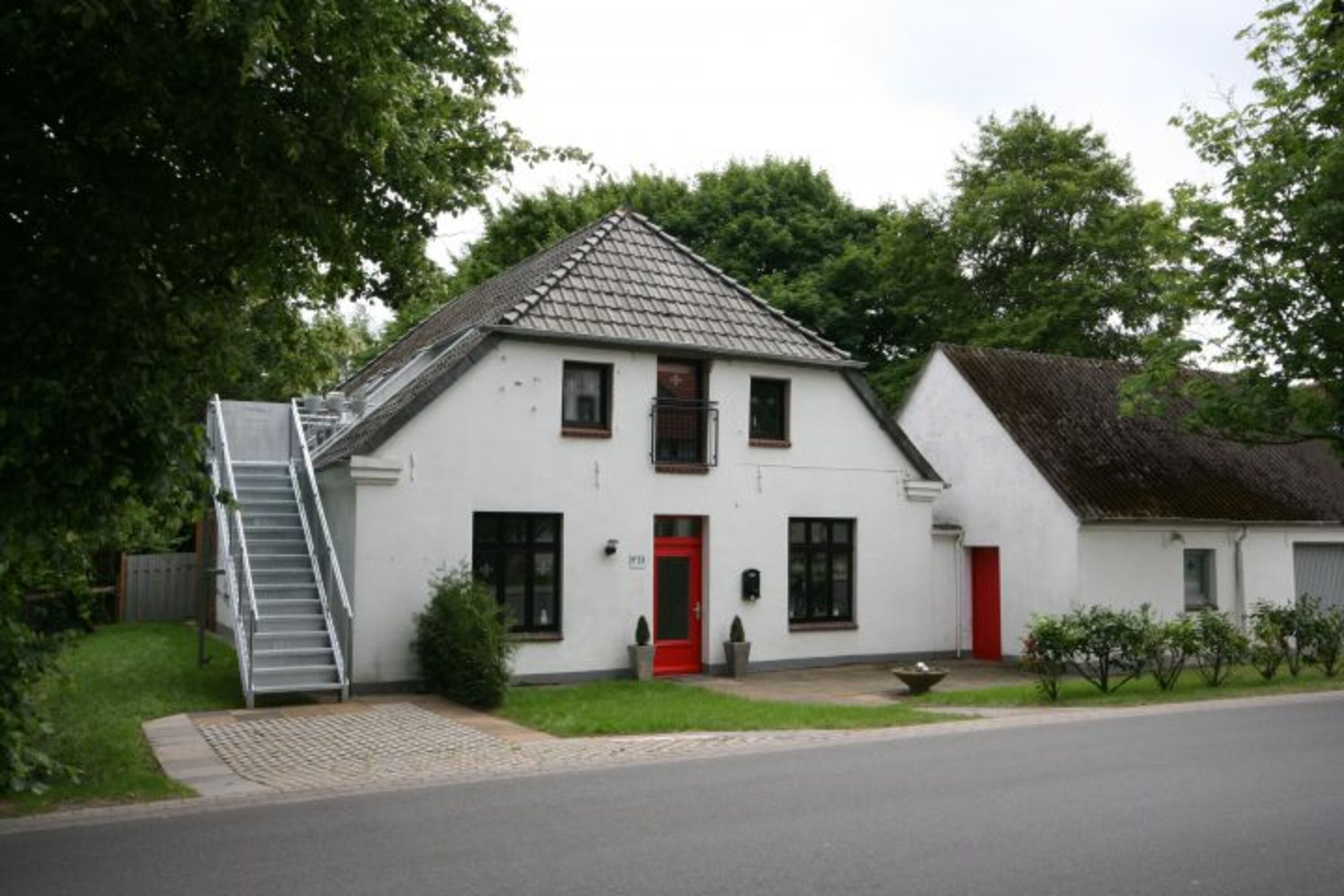 Treppenaufgang mit Parkplatz