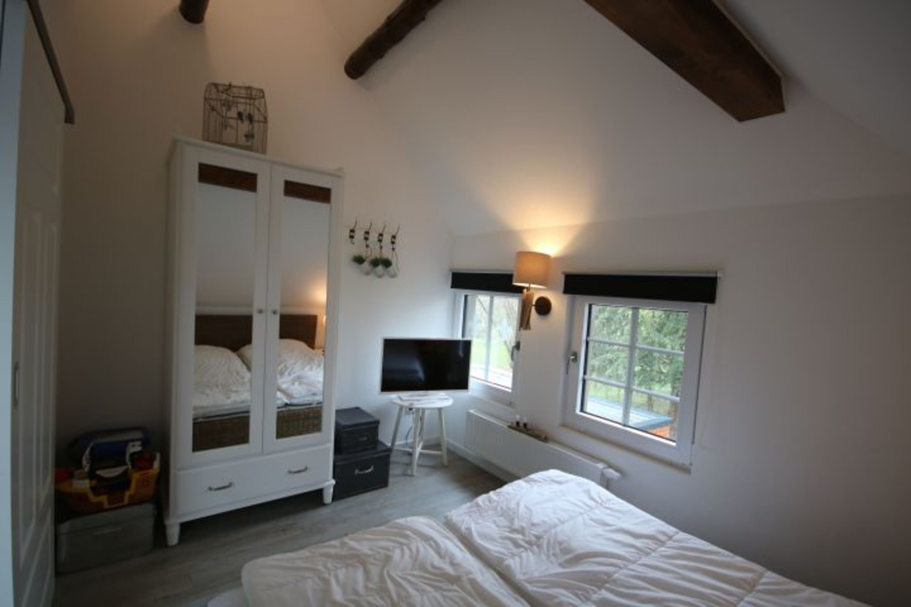 Schlafzimmer 1