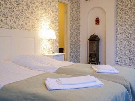 Das große Schlafzimmer (1) im Erdgeschoss