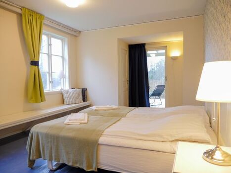 Das große Schlafzimmer (1) im Erdgeschoss