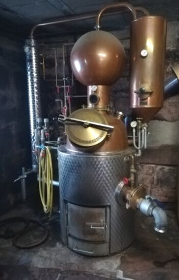 Schnapsbrennerei vom Hof