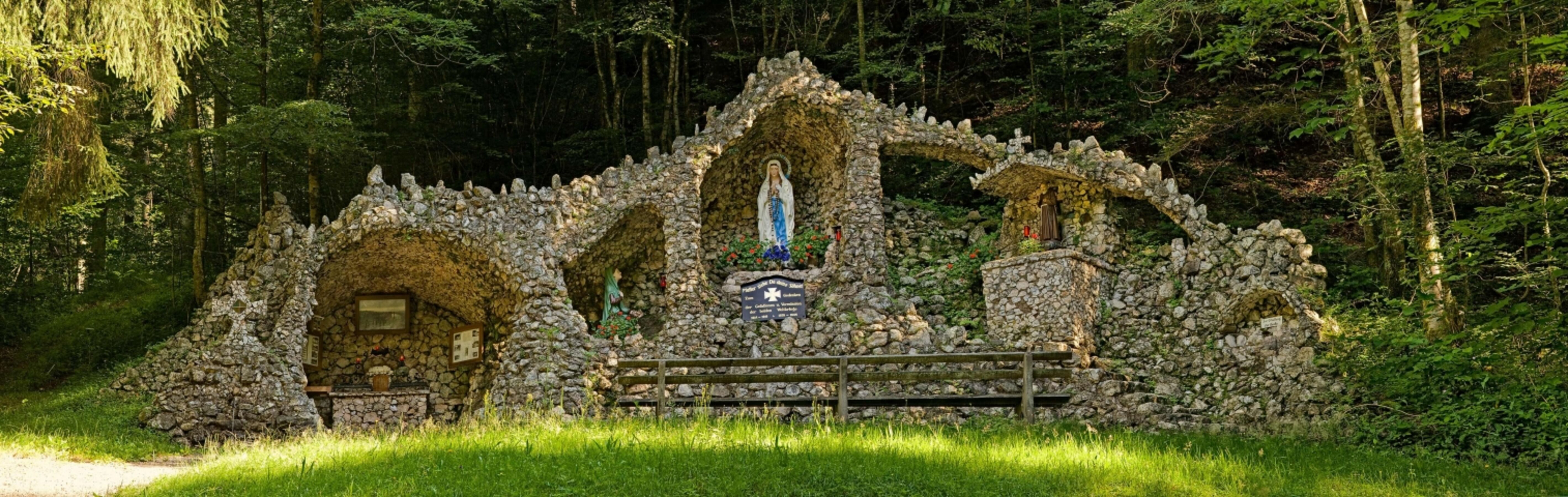 Lourdesgrotte Zuwald 