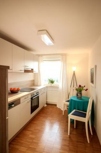 Küche mit Platz für den kleinen Kaffee zwischendurch 