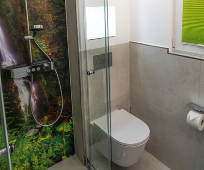 Modernes Tageslichtbad