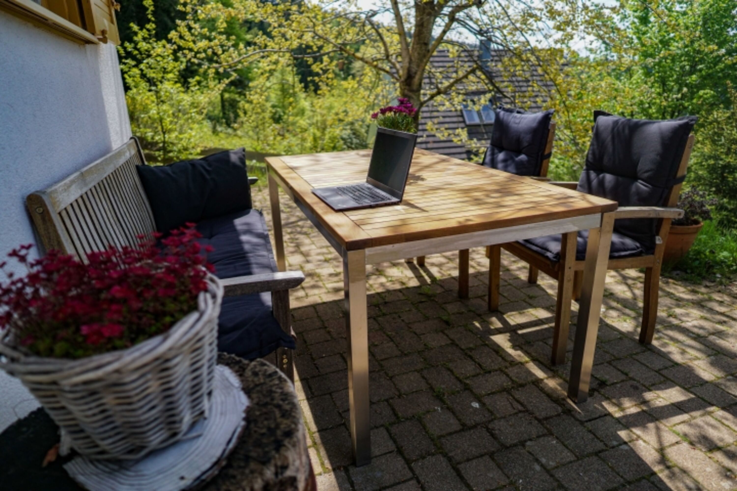 500 Mbit Glasfaser Internet im Haus und auf der Terrasse