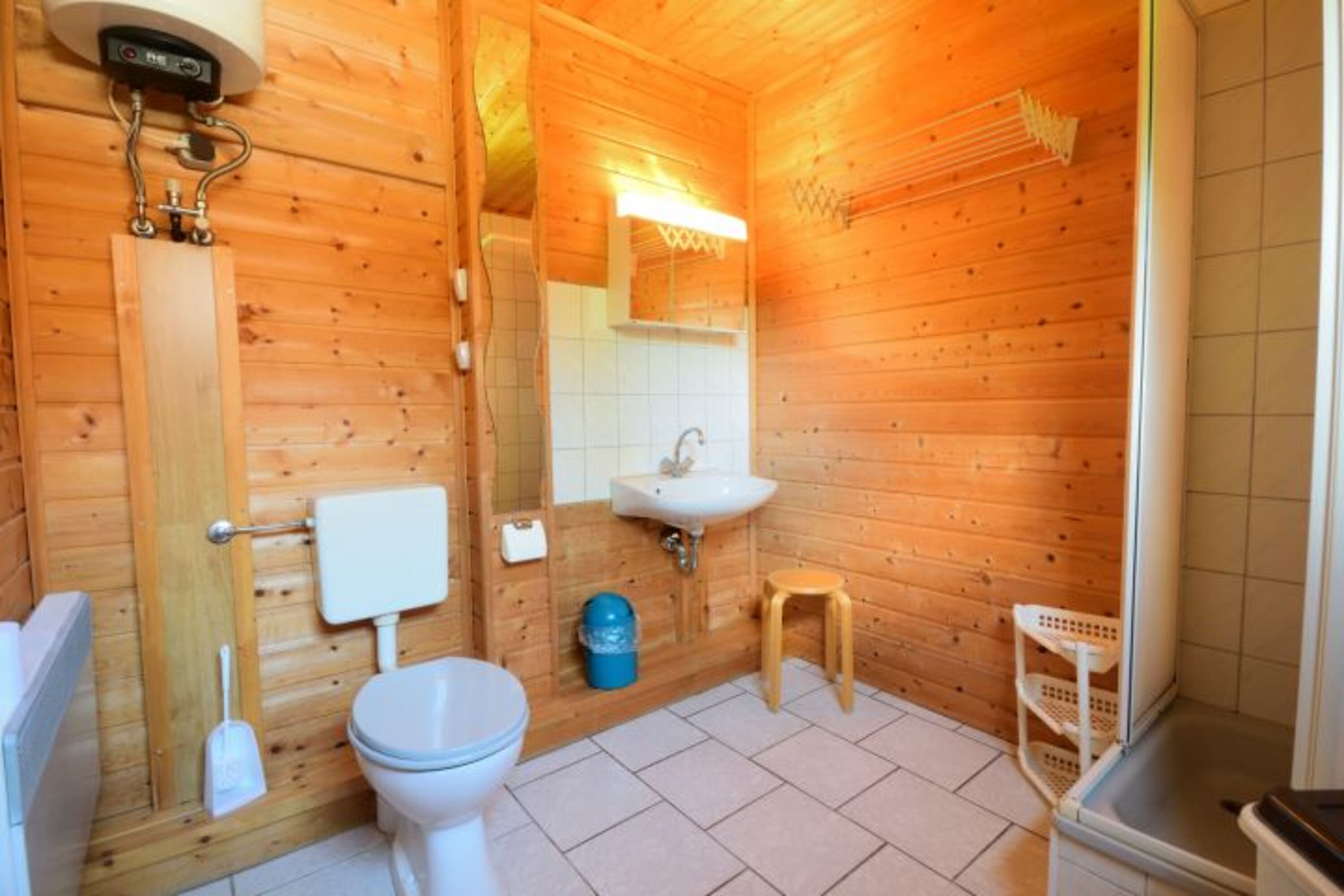 Bad mit Dusche