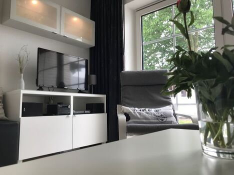 39'' TV und DVD/BluRay Player und Radio mit USB- und Blootoothschnittstelle