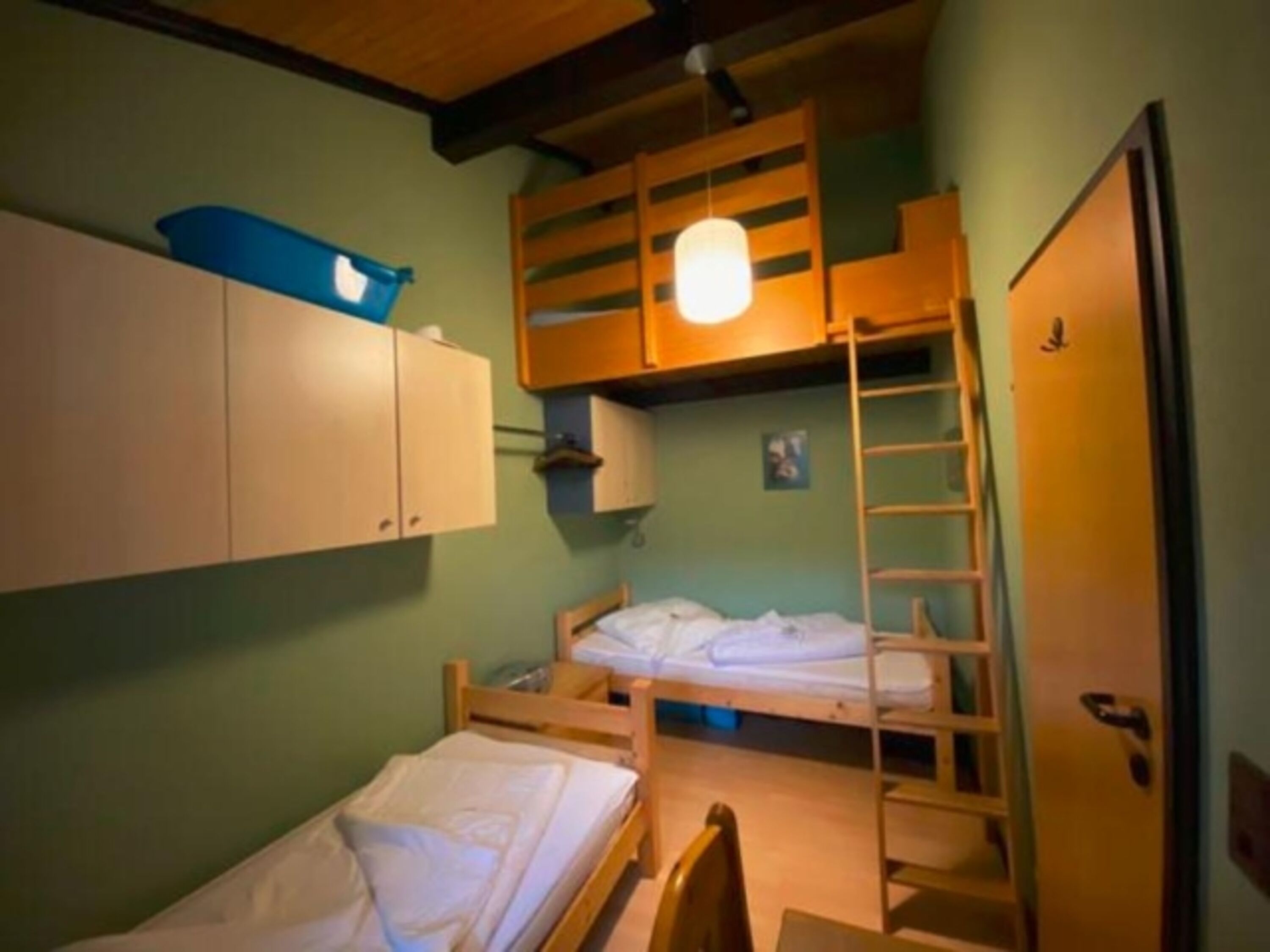 Schlafzimmer 2