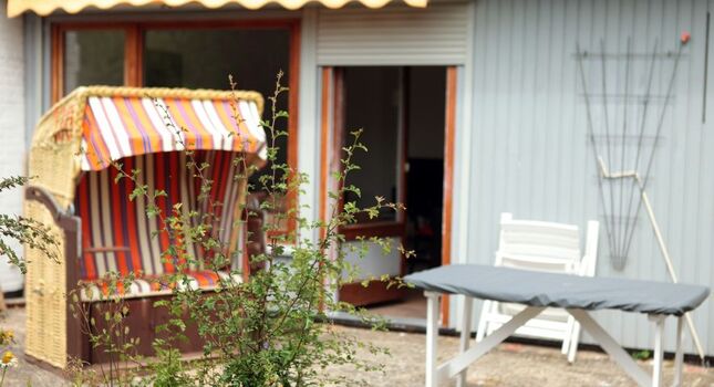 Terrasse mit Strandkorb