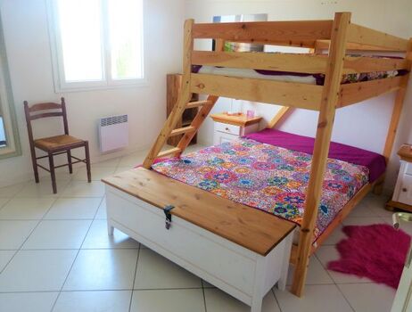 Schlafzimmer 3 im ersten Stock mit Meerblick