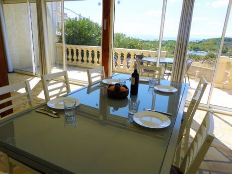 Blick auf See und Meer