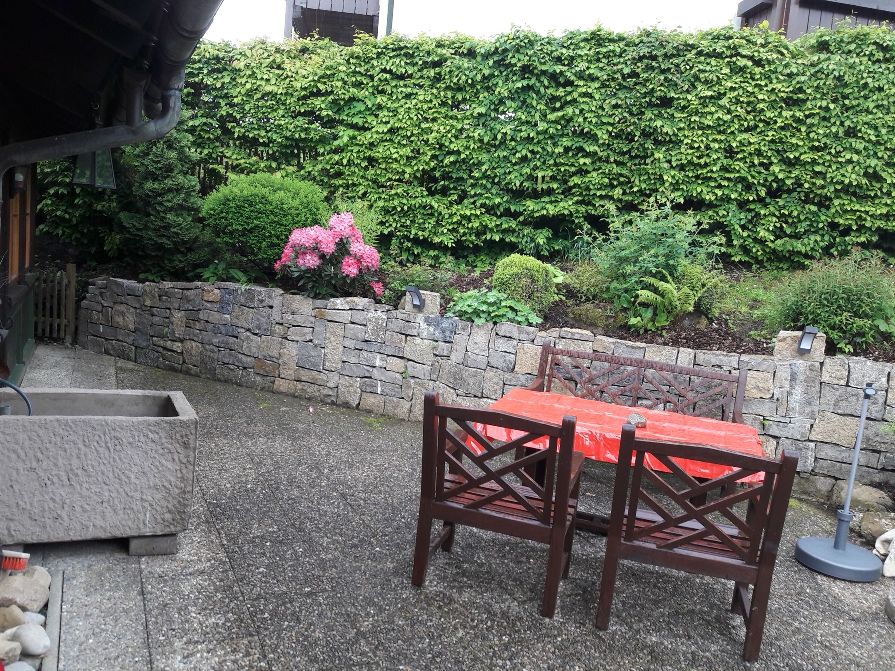 Terrasse vor dem Haus