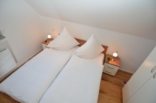 2. Schlafzimmer im Obergeschoss