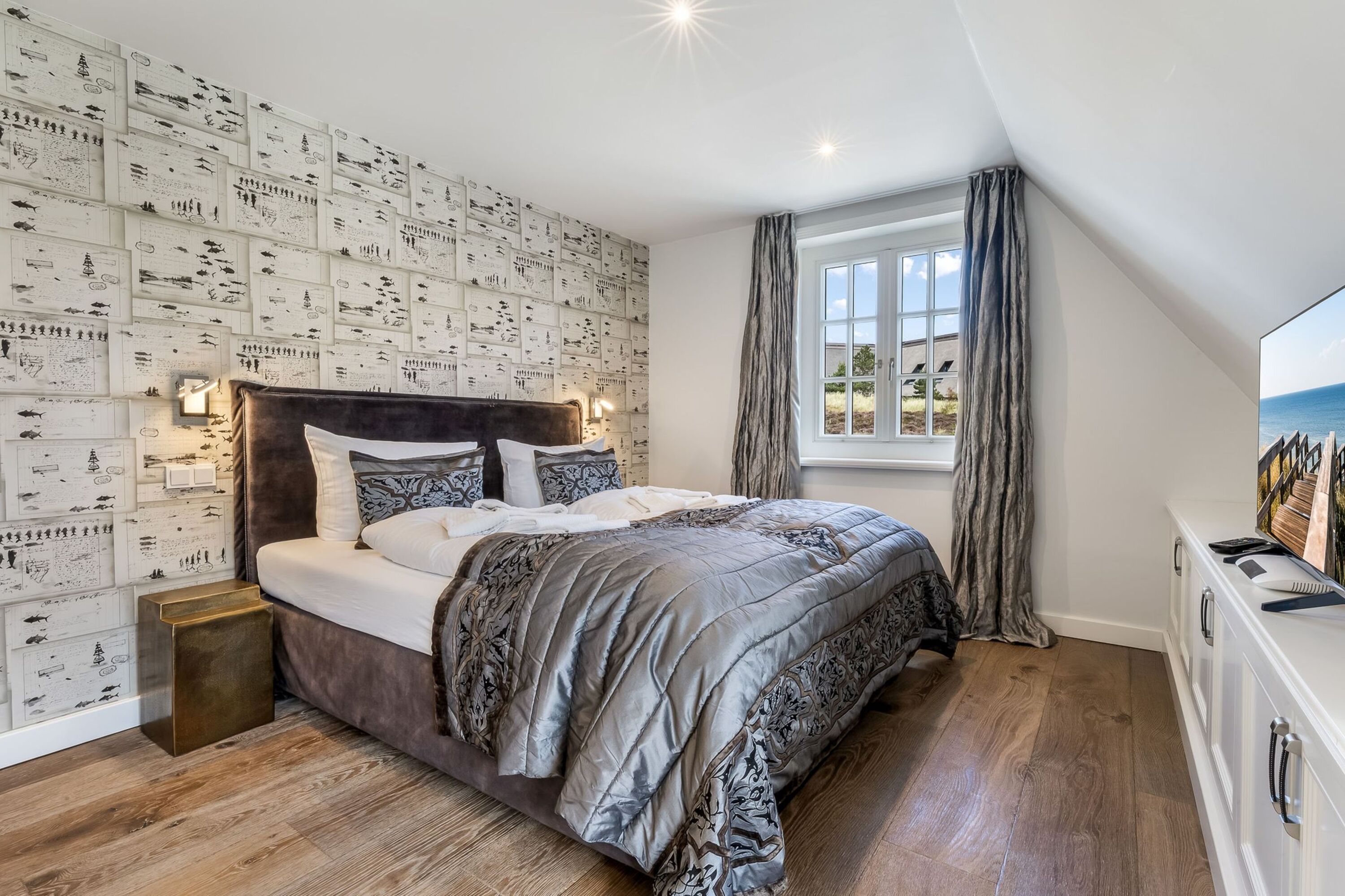 Schlafzimmer eins im OG
