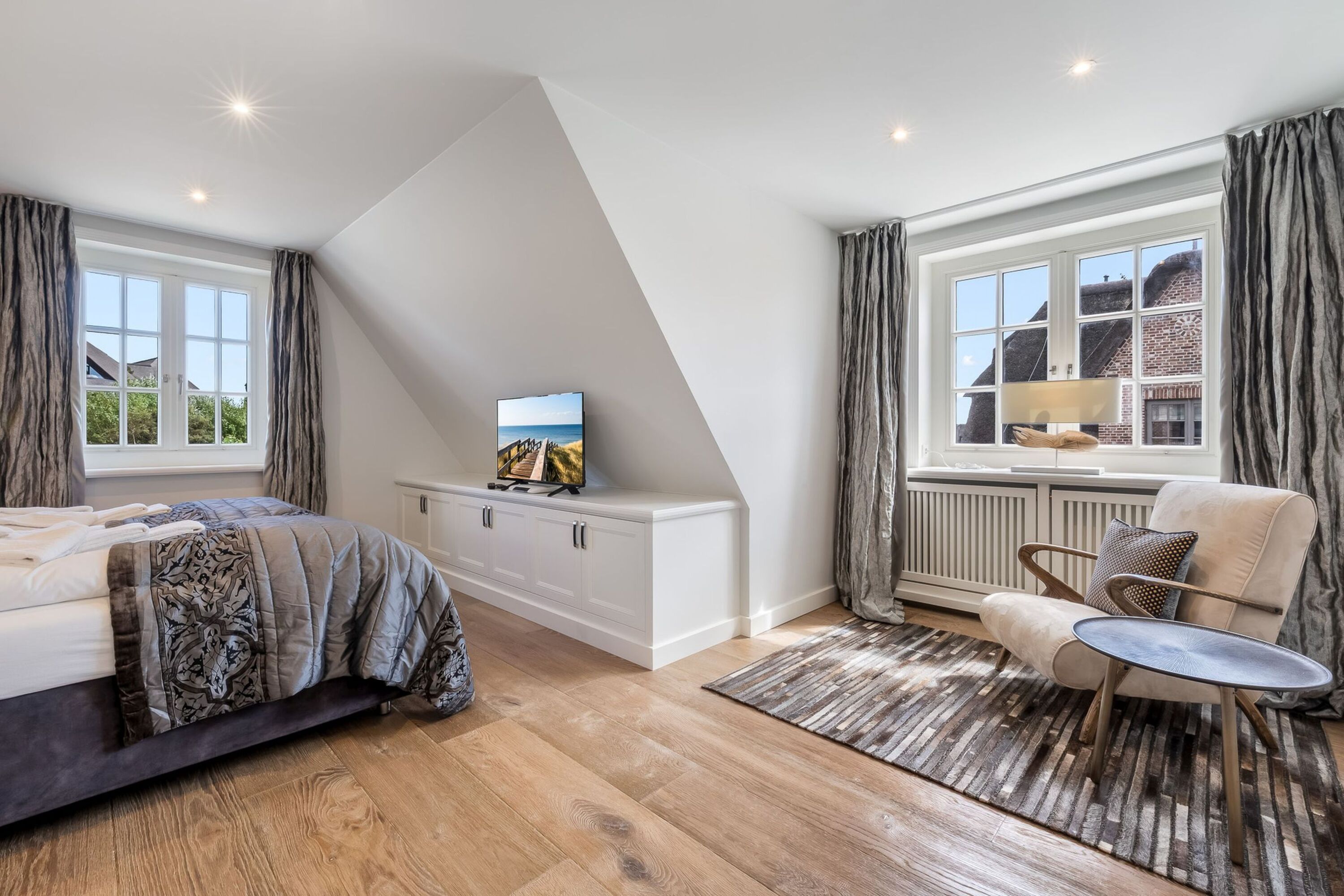 Schlafzimmer eins im OG