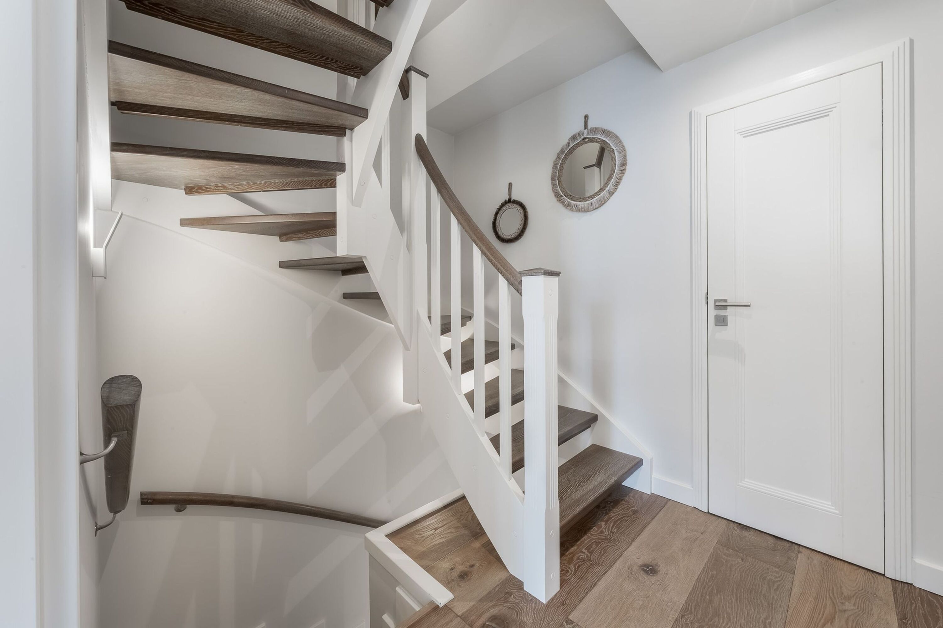 Flur OG und Treppe