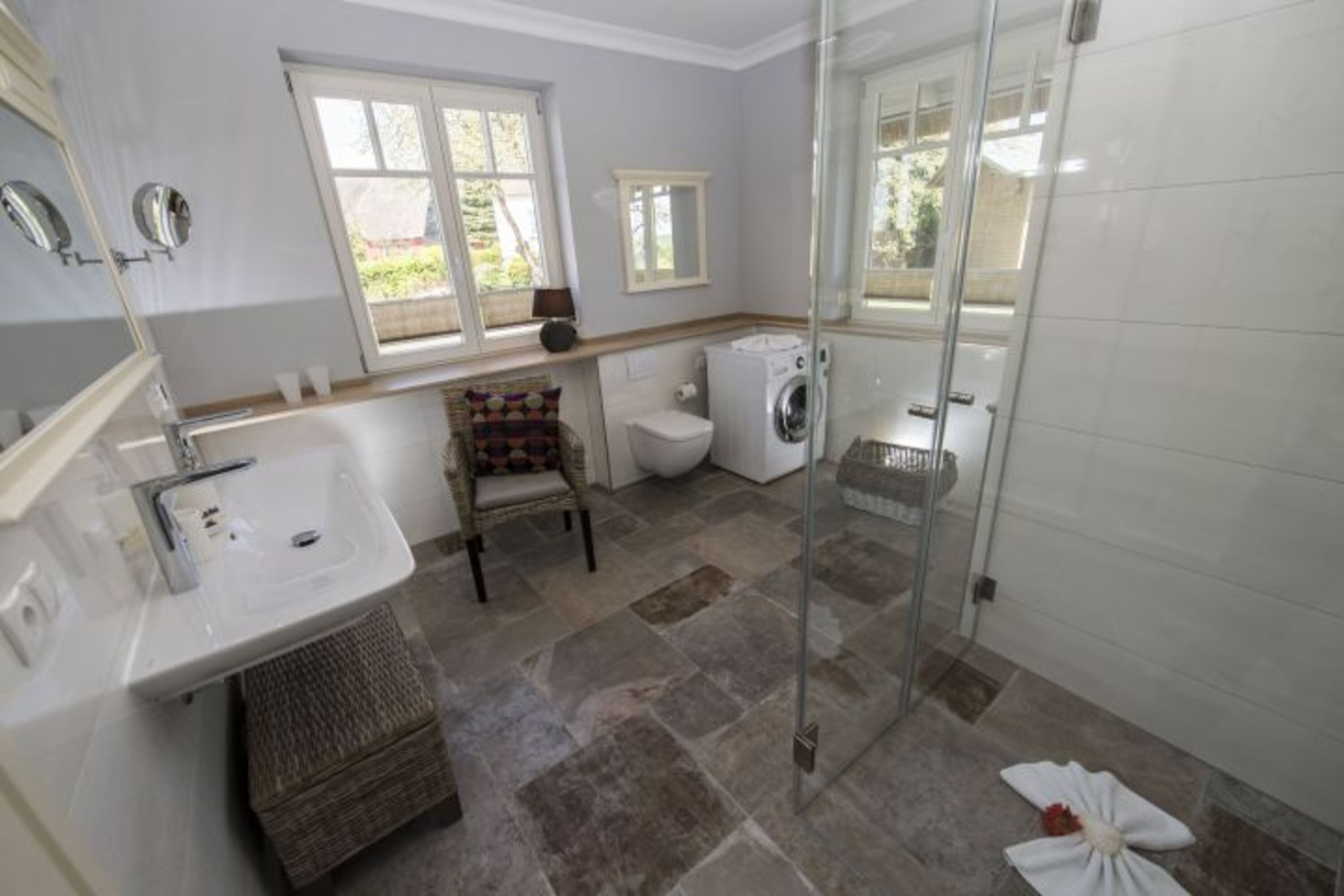 Bad mit Walk-In-Dusche