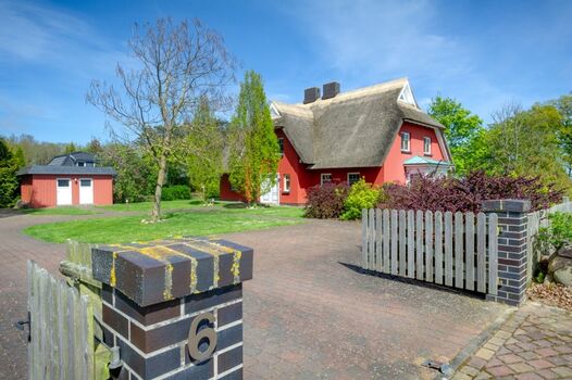 Reethaus "StrandZeit" in Lobbe