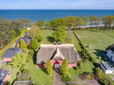 Reethaus "StrandZeit" in Lobbe