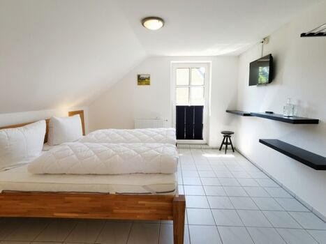 Doppelbettzimmer I