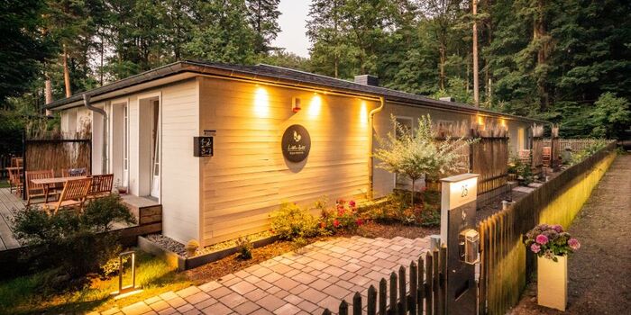 Little Suite Apartments im Sommer