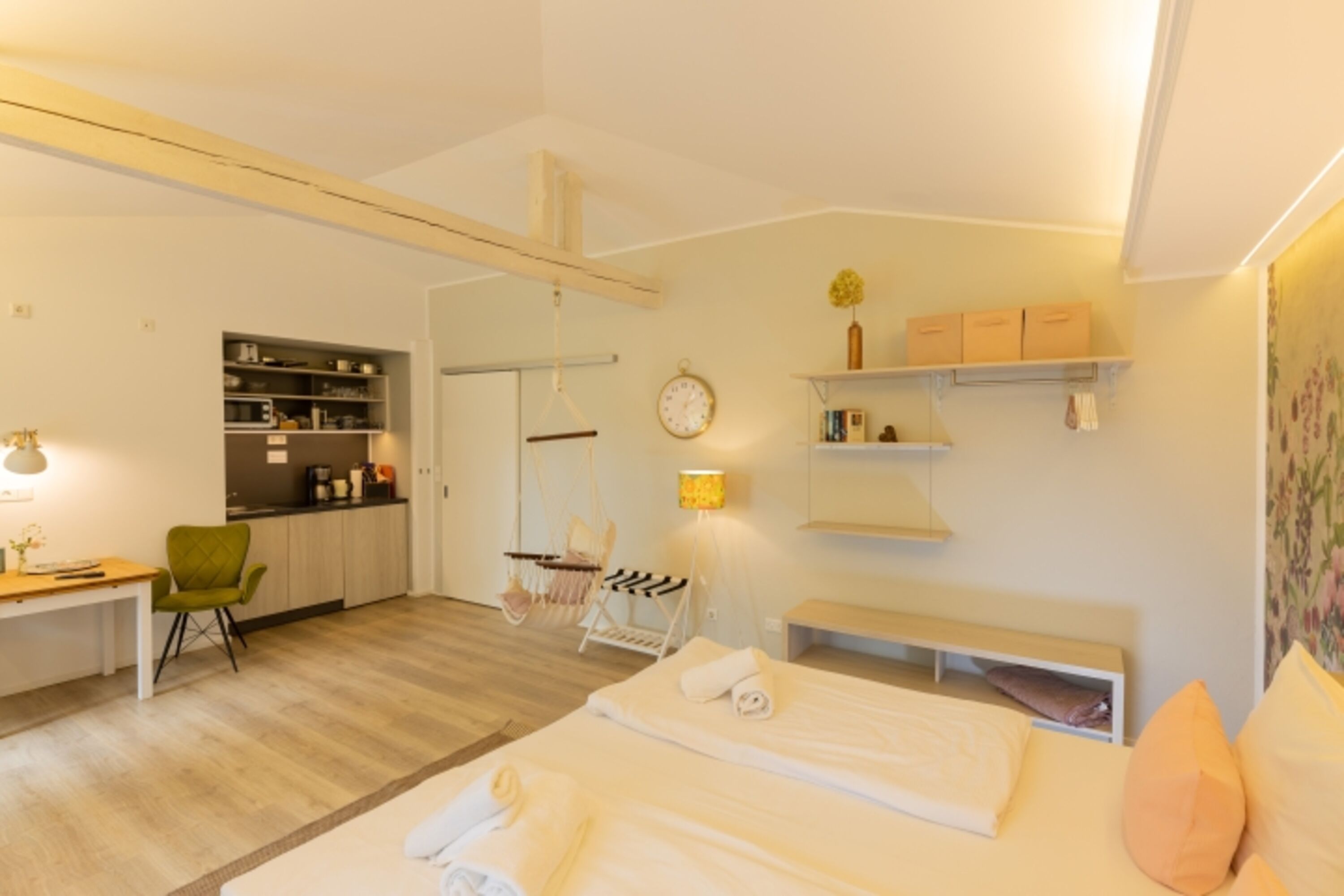 kleines, feines, helles Apartments